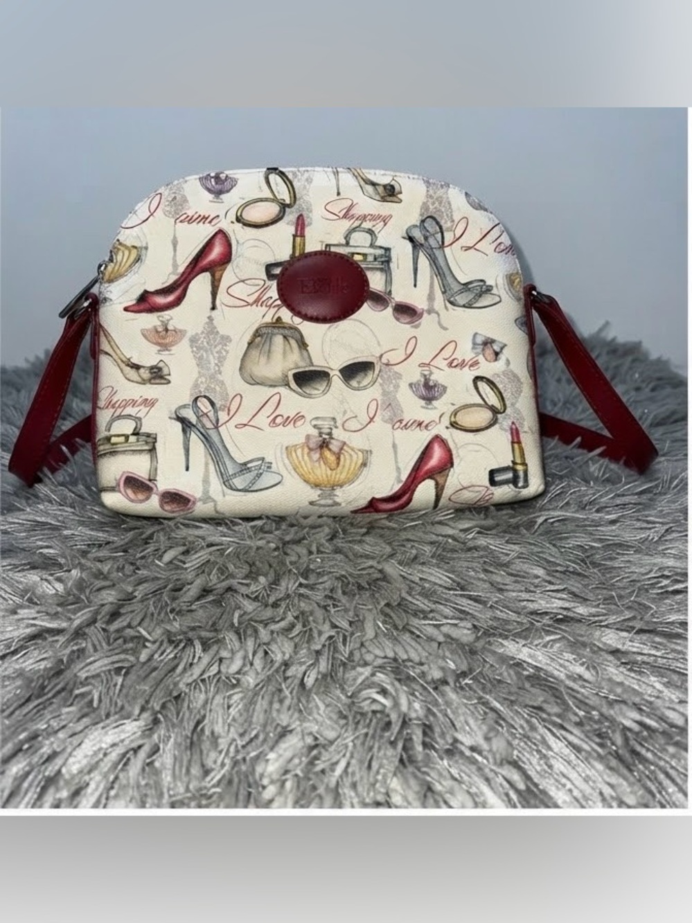 Cream Cosmetic Pouch with Red Accents and Fashion Print